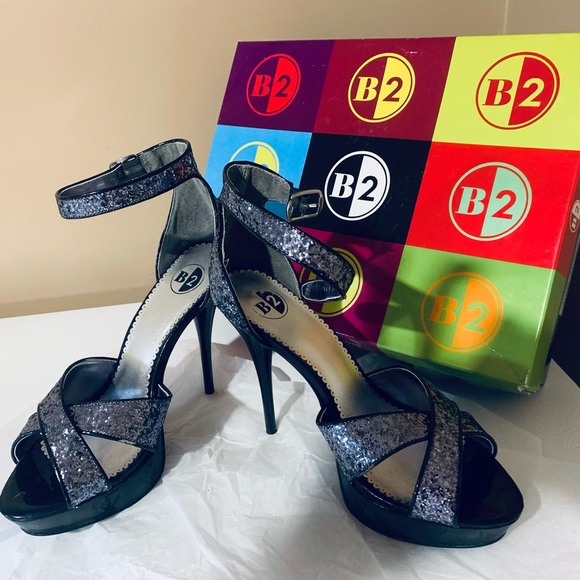 B2 New KALAIS Shoes - Picture 3 of 7